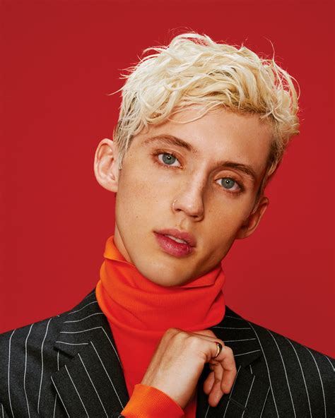 Troye Sivan Nude Penis Pics! ( 28 Pics )